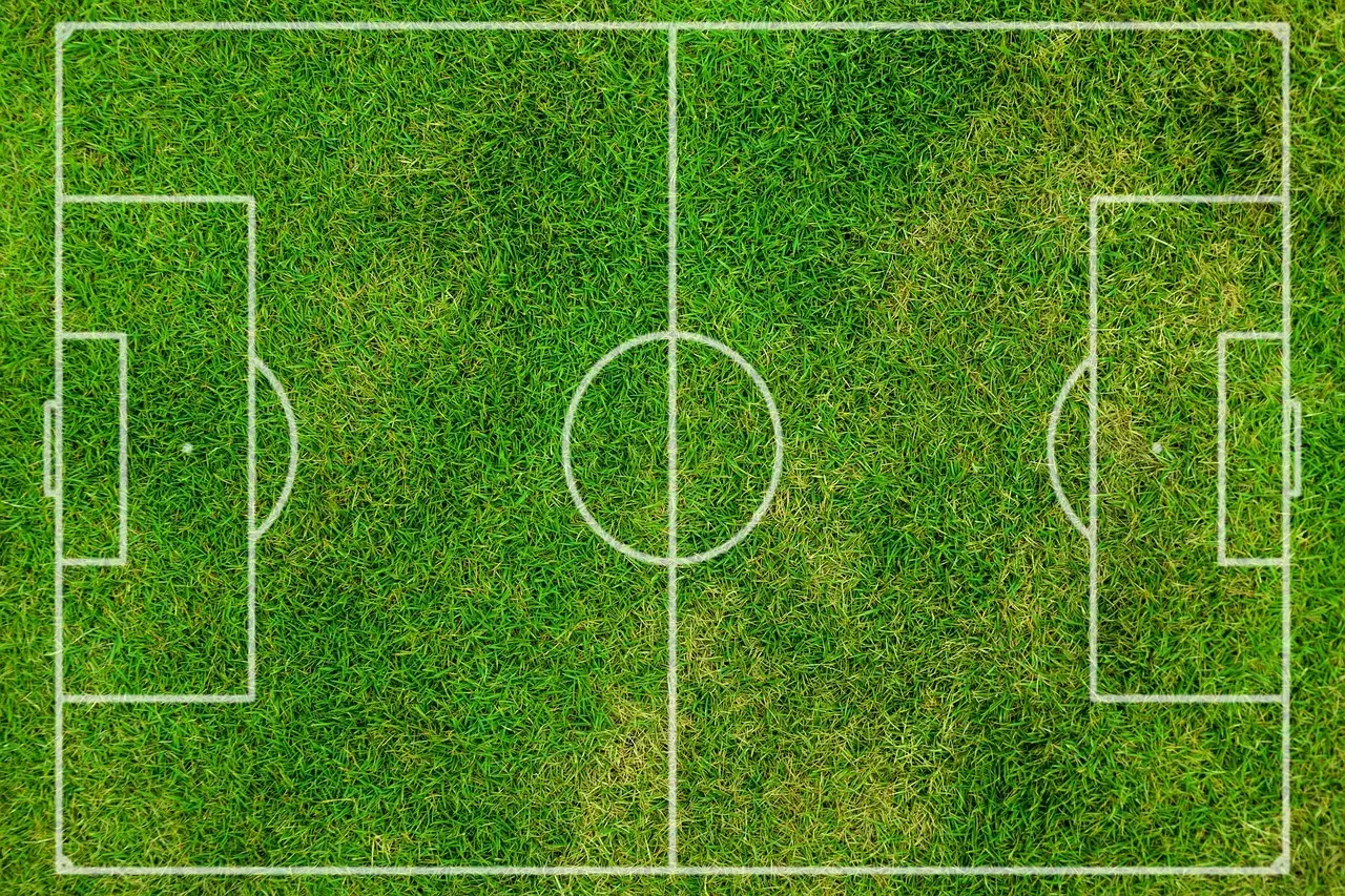 Superettan 2025 – Runde 1: Intensitet, straffesparksdrama og solide debutsejre