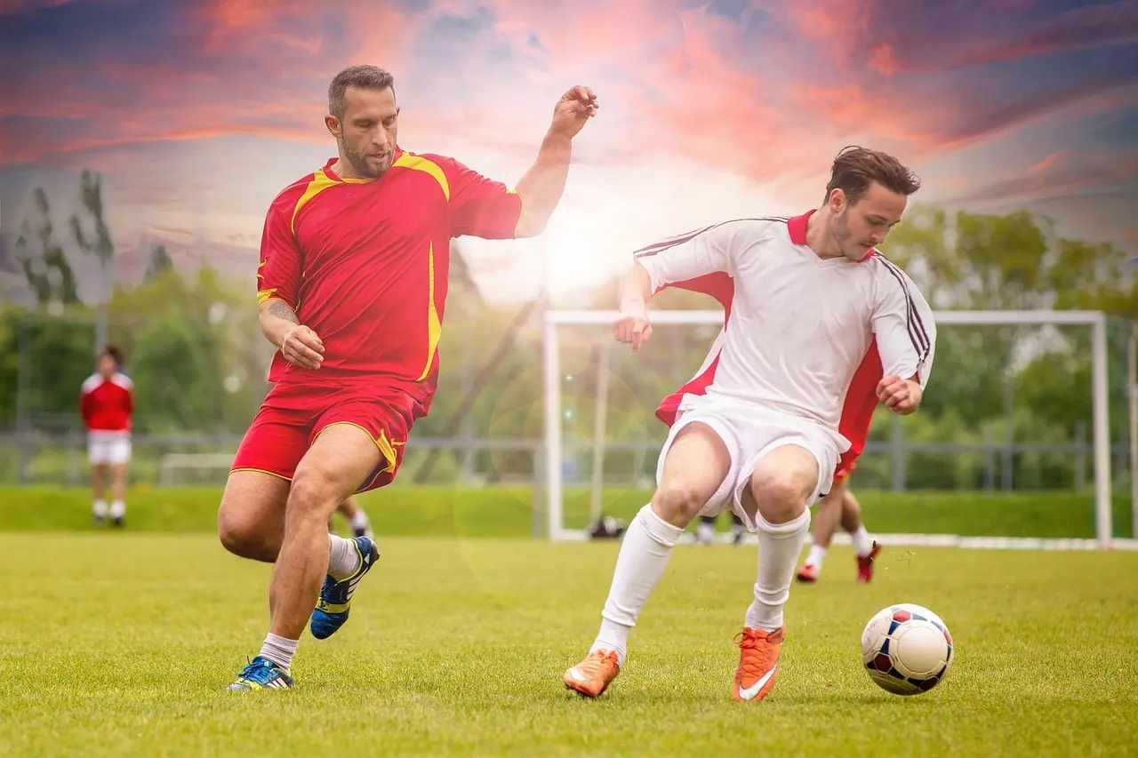 Ettan Södra runde 15: Sene afgørelser, straffespark og en udvisning – svenskfodbold.dk giver dig hele overblikket